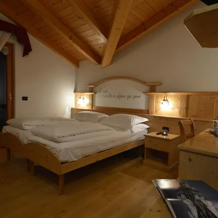 Hotel Garni Sant'antonio Con Madonna